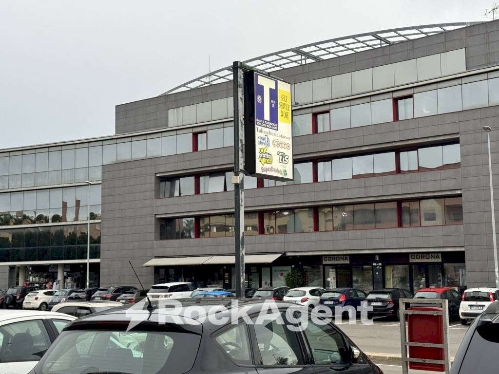 Facciata - Bar - Tabacchi - Ricevitoria viale Aldo Moro, 33, Lecce - foto 2