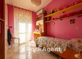 Camera da letto - Villa via Angitola, 56, Catanzaro - photo 20