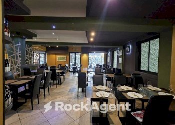 Interno non residenziale - Ristorante piazza Cesare Terranova, Parabita - foto 15