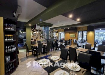Interno non residenziale - Ristorante piazza Cesare Terranova, Parabita - foto 16