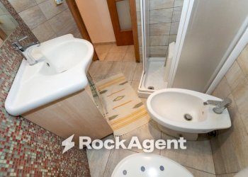 Bagno - Two-room apartment via Gabriello Carnazza, 13, Catania - photo 11