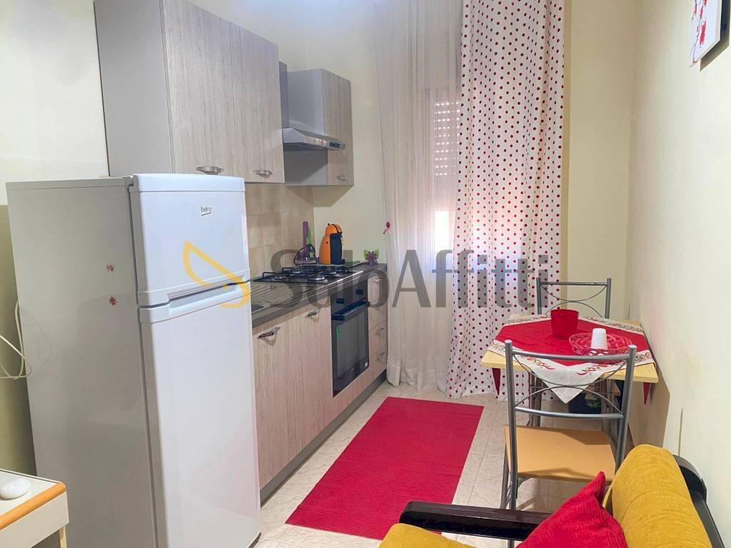 Cucina - Appartamento via Enrico Ghezzi, Sciacca - foto 2