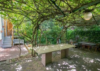 Giardino - Quadrilocale viale Cembrano, 19A, Genova (zona Quarto) - foto 1