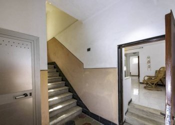 Interno palazzo - Quadrilocale viale Cembrano, 19A, Genova (zona Quarto) - foto 23