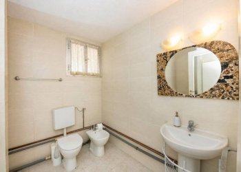 Bagno - Quadrilocale viale Cembrano, 19A, Genova (zona Quarto) - foto 27