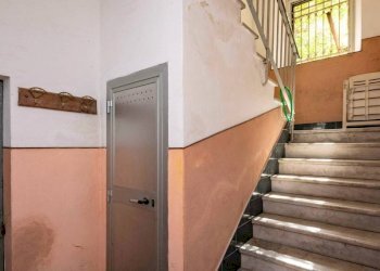 Interno palazzo - Quadrilocale viale Cembrano, 19A, Genova (zona Quarto) - foto 34