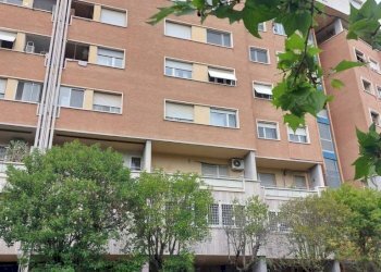 Facciata - Four-room apartment via Aldo Ballarin, Roma - photo 26