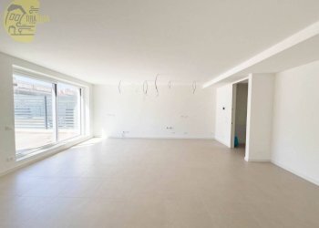 Camera da letto - Four-room apartment via Sant'Anastasio, 14, Trieste - photo 11