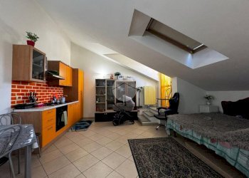 One-room apartment Via cesare battisti, Fossano - photo 1