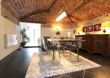 Semi-detached house Regione Carrara, Terzo - photo 10