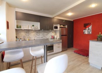 Semi-detached house Regione Carrara, Terzo - photo 14