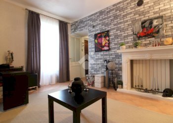 Semi-detached house Regione Carrara, Terzo - photo 20