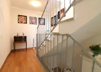 Semi-detached house Regione Carrara, Terzo - photo 23