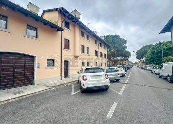 ESTERNI.jpg - Porzione di casa Contrada Garibaldi 2, Palmanova - foto 2