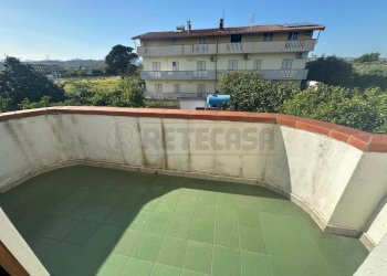 ff8f88c8-b483-4110-a0ce-dc78794c8a2d.jpg - Three-room apartment Via Biancospino, Sellia Marina - photo 3