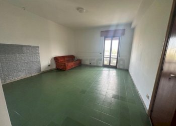 5a7a9aa5-984c-4723-9d03-02d41fd32fe2.jpg - Three-room apartment Via Biancospino, Sellia Marina - photo 6