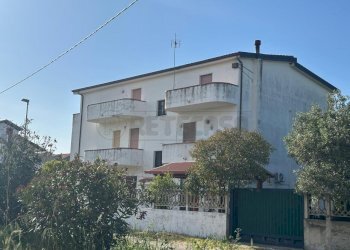 9e3b0153-3621-4f3d-86e6-8d73b36c4a15.jpg - Three-room apartment Via Biancospino 4, Sellia Marina - photo 13