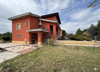 Gemini_Generated_Image_sfdzptsfdzptsfdz.png - Villa Via del Castello, Ricengo - photo 4