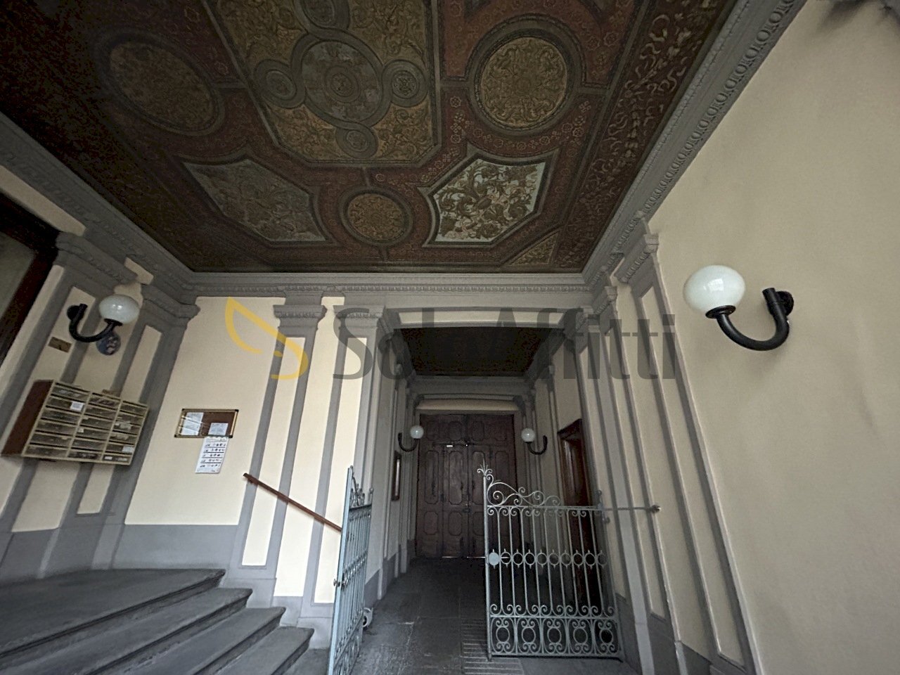 ANDRONE.jpg - Four-room apartment Corso Principe Oddone 12, Torino (neighborhood Quadrilatero Romano) - photo 1