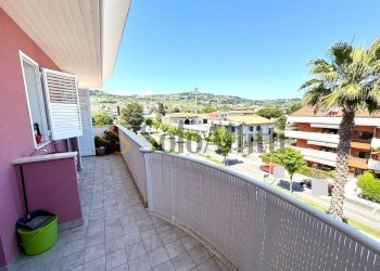 BALCONE.jpg - Three-room apartment Via Vincenzo Franchi 5a, Tortoreto - photo 6