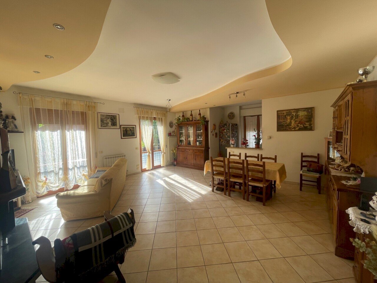 sala da pranzo - Four-room apartment Via dell'Arte Tessile 6, Perugia - photo 1