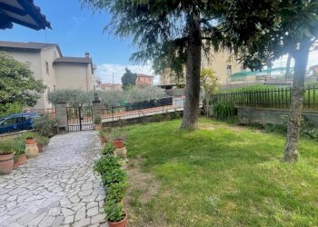 giardino - Four-room apartment Via dell'Arte Tessile 6, Perugia - photo 15