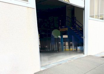 portone del piazzale - Capannone Via degli Arrotini 12, Livorno - foto 14