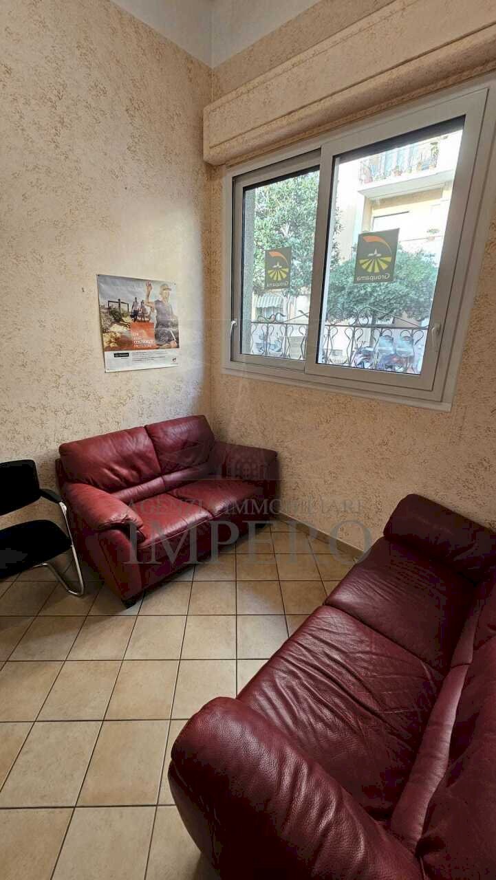vano - Commercial Premises Via Vittorio Veneto 1, Ventimiglia - photo 2