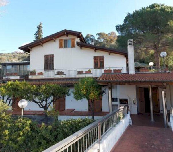 2.jpg - Independent house at auction Via Privata delle Rose snc, Diano San Pietro - photo 1