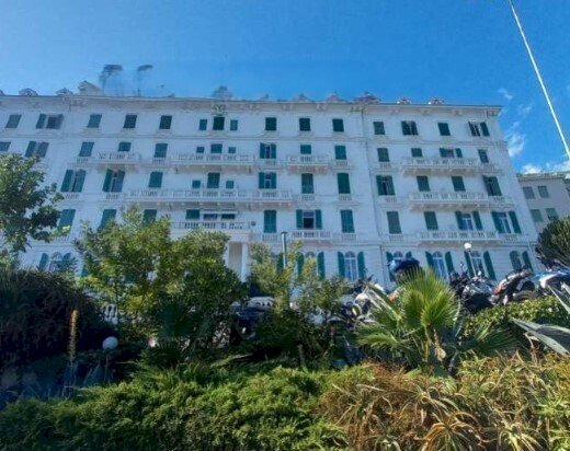 2.jpg - Hotel - Accommodation facility at auction Salita Grand Albergo 8, Sanremo - photo 1