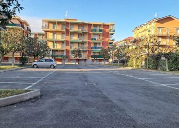 contesto stabile.jpg - Bilocale Borghetto Santo Spirito - foto 10