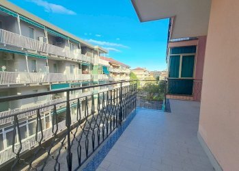 balcone.jpg - Bilocale Borghetto Santo Spirito - foto 14