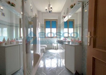 8.jpg - Appartamento Via Gaetano Donizetti, La Spezia - foto 3