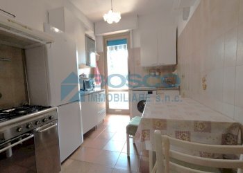 6.jpg - Appartamento Via Gaetano Donizetti, La Spezia - foto 17
