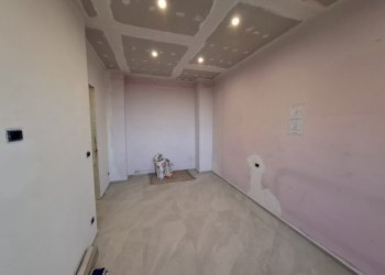 20260430_172200.jpg - Two-room apartment Via Genova 166, Torino (neighborhood Nizza Millefonti) - photo 6