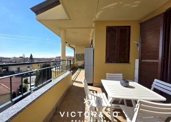20260317_122359.jpg - Three-room apartment Via Bettole sic, Trecate - photo 1
