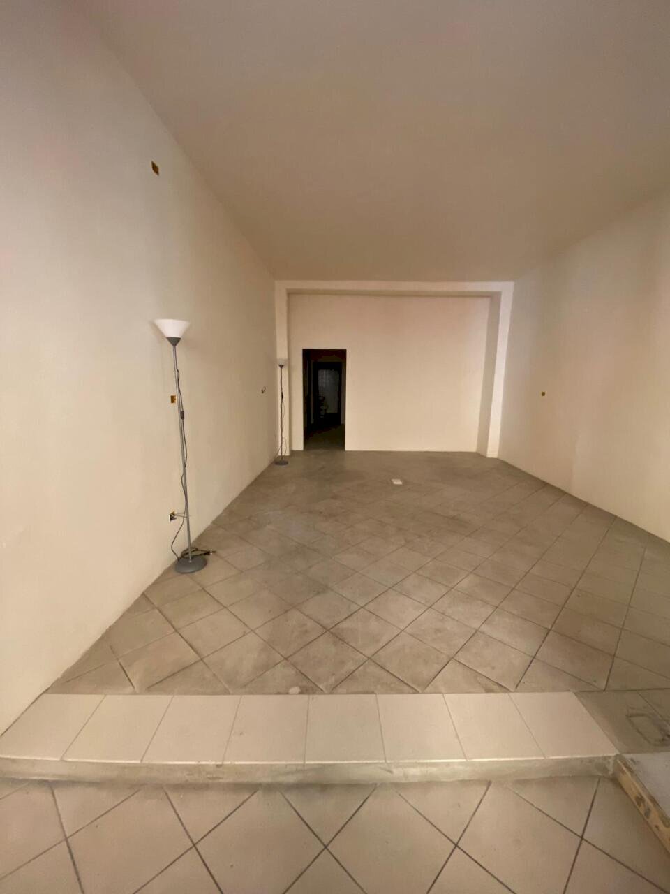 WhatsApp Image 2026-04-22 at 11.13.53 (4).jpeg - Commercial Premises Via dell'Abbadia 4b, Bologna (neighborhood Centro Storico) - photo 1