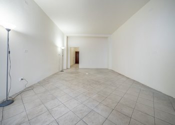 Foto-19.jpg - Commercial Premises Via dell'Abbadia 4b, Bologna (neighborhood Centro Storico) - photo 5