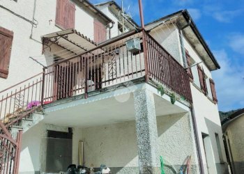 Semi-detached house Via S. Biagio, Ne - photo 1