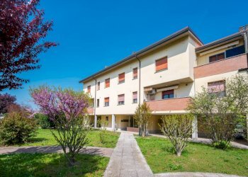Apartment Cento - photo 2