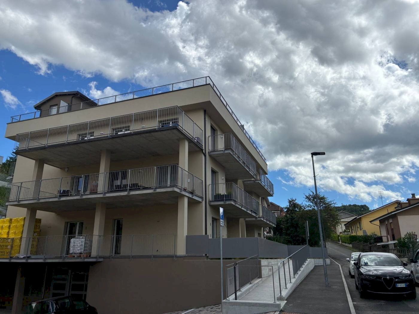 Three-room apartment Corso Langhe, 62C, Alba - photo 1