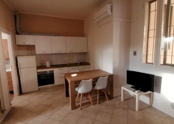 Two-room apartment via Telemaco Signorini, 4, Bologna (neighborhood Battindarno) - photo 2