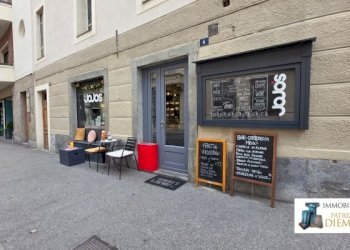 Locale Commerciale  Via Conseil des Commis, Aosta - foto 16