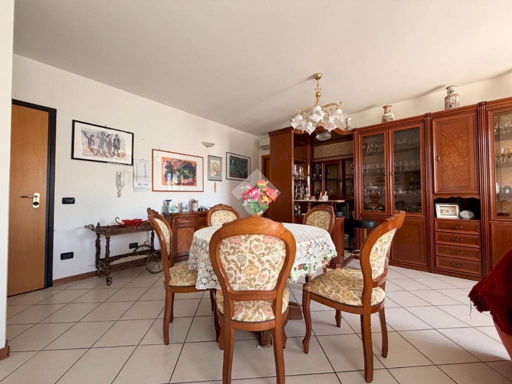 Four-room apartment Via giuseppe massarenti, Budrio - photo 3