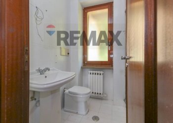 Bilocale strada consortile del Bellardo, 4 
 Precollina, Torino (zona Precollina) - foto 42