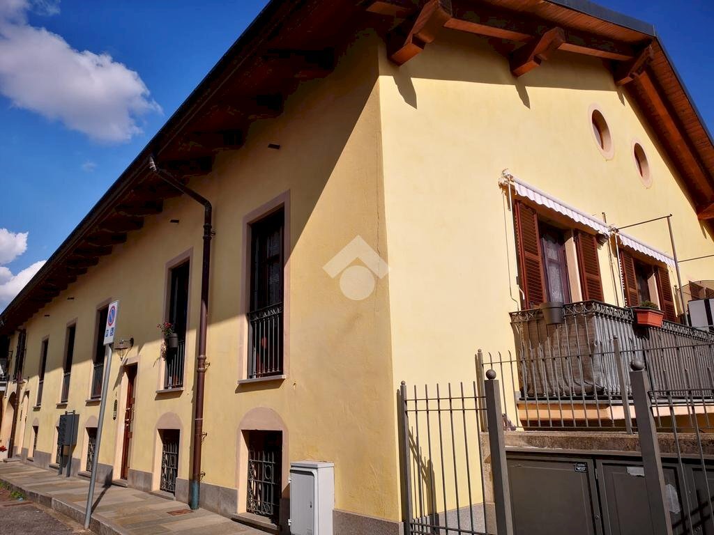 Three-room apartment Piazza del popolo, Rosta - photo 2