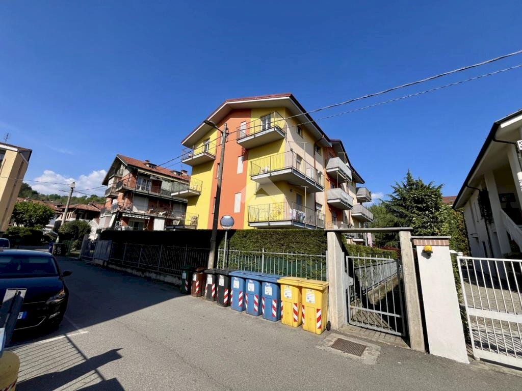 Two-room apartment Via Tenente Giovanni Raverdino, Castellamonte - photo 1