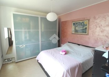 Two-room apartment Via Tenente Giovanni Raverdino, Castellamonte - photo 2