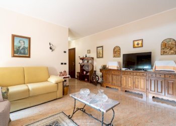 Three-room apartment Via della pace, Vignola - photo 3