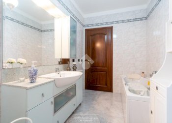 Three-room apartment Via della pace, Vignola - photo 15